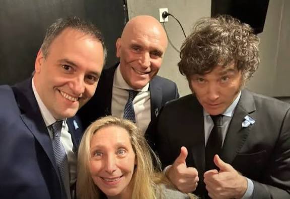 MNA_SanIsidro's tweet photo. @jlespert Si el NARCOcapitalismo Avanza , Argentina sigue retrocediendo FIN

ANDATE MILEI que no son chimentos de peluquería son una banda de narcos, estafadores y coimeros #EspertNarco https://t.co/4v94efWqE6