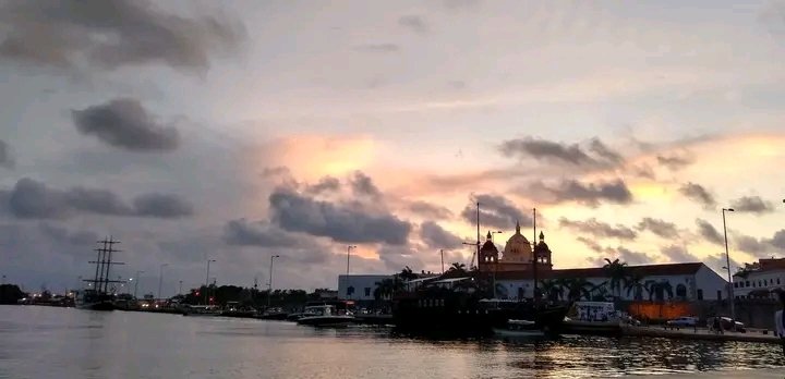 PATRIKBS's tweet photo. #entremaestrosmenores
#liensoenblanco
#artedevivir
#historiasdevida
#cientistaporinercia
Histórica, Resiliente y Valiente; Cartagena De Indias!! https://t.co/tyNwxbS3SX