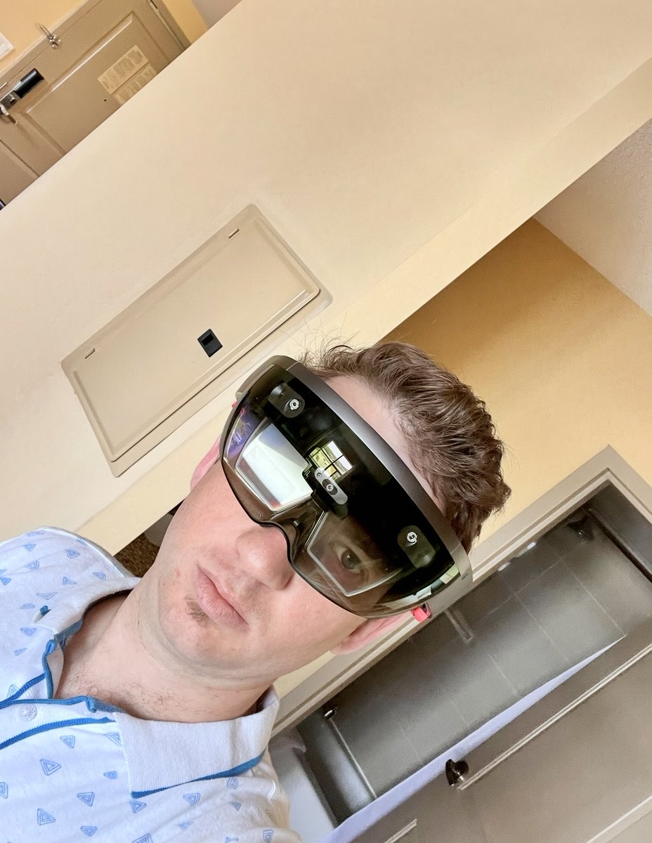 brachynerd's tweet photo. 🚑 Training a healthcare professional means preparing them for life-or-death moments. Textbooks can’t simulate chaos. VR/MR can. Here’s why immersive learning is transforming healthcare education 🧵👇
#MedEd #MedicalEducation #emergencymedicine #paramedics #XRForMedicine #VirtualMed
