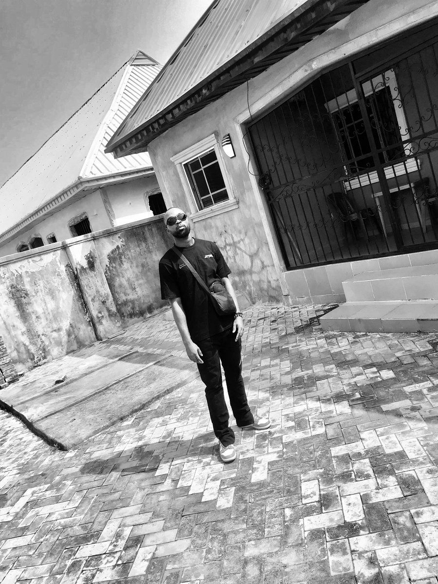 Dsprintbaba's tweet image. Kneel Deep, Eyes Peeled, Grateful for yet another new phase +1🎂🖤