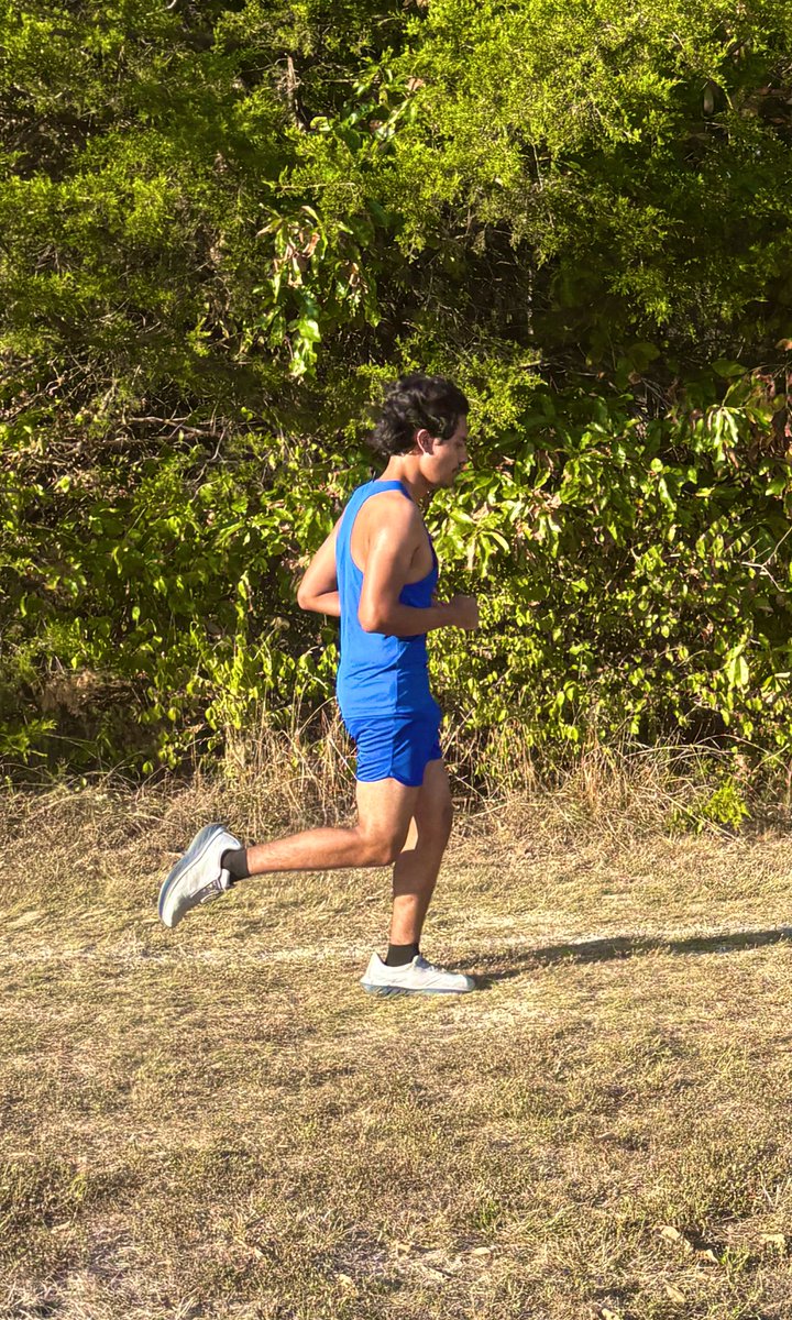 Congratulations to our Varsity runners on a great meet out in Warrenton. A big shout out to Audrey on her 1st place finish and Leo’s huge PR! <a href="/Athletics_DHS/">Duchesne Athletics</a> <a href="/DuchesneHS/">Duchesne High School</a>