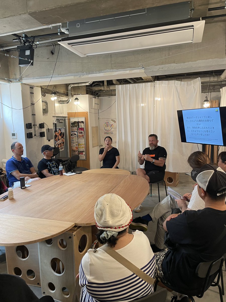 【2025/09/15「Proud to be Deaf -日本とドイツの交流-」レポート】▶︎instagram.com/p/DPXWBk0EwVa/…

今回はゲリラ企画にもかかわらず、13名が集まり大変盛り上がりました。

さまざまな視点から語られた今回の交流は、一人ひとりに新しい気づきをもたらす時間となったのではないかと思います。