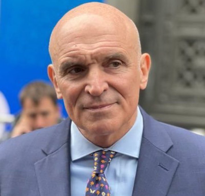 El Pubertario tweet media