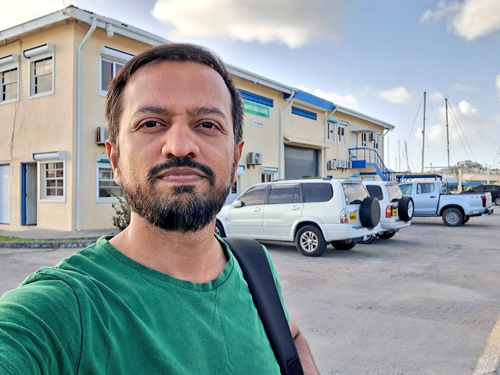 Azam_Shaddy's tweet photo. Customs Snap
Snapped the port customs office. 📸
#GND_150 #Grenada #Carriacou #Ferry #Vacation #CustomOffice #Building #NiceClick
(42/n) https://t.co/AFr1BWMLqK