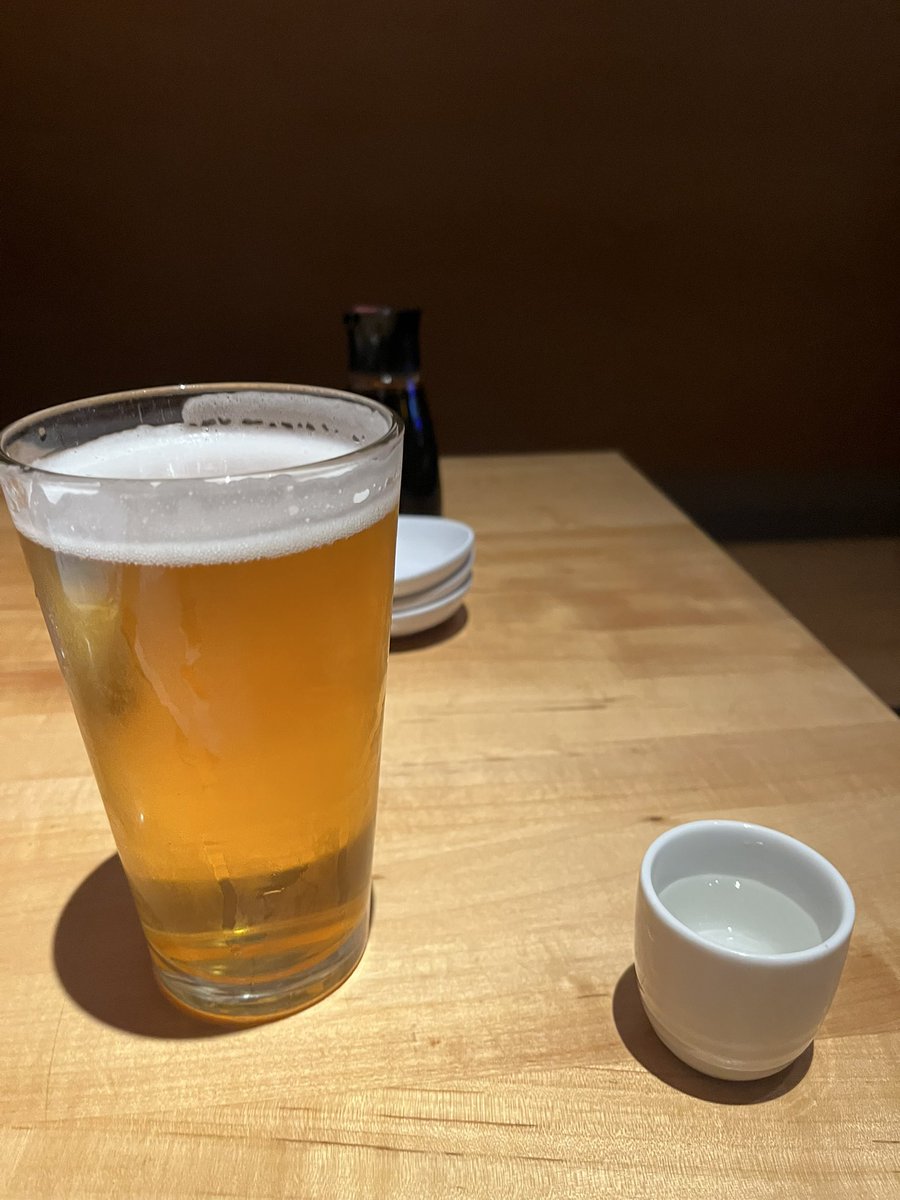 daiki__0417's tweet image. アメリカ・シアトルに来ています！
シアトル囲碁センター設立30周年記念イベントに招待していただきました😊
5年ぶりのシアトルです。
お土産もバッチリです☕️🍶
しっかり楽しんできます！

#囲碁
#シアトル囲碁センター