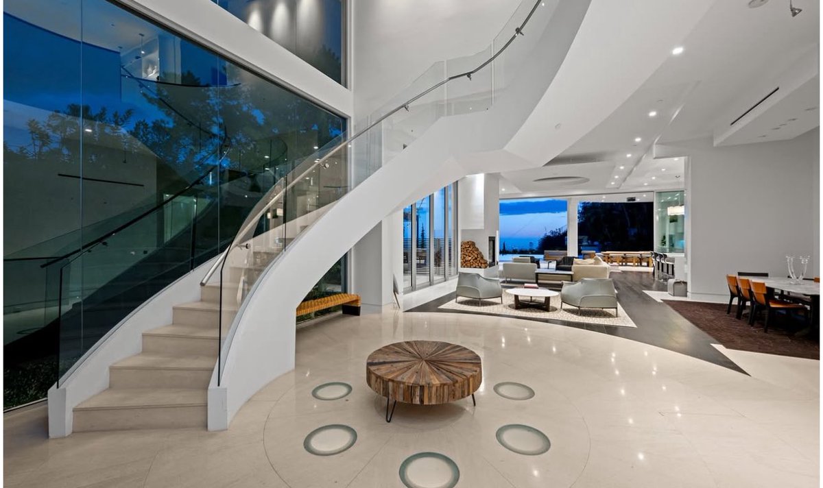 STEPHEN JOHNSON III tweet media