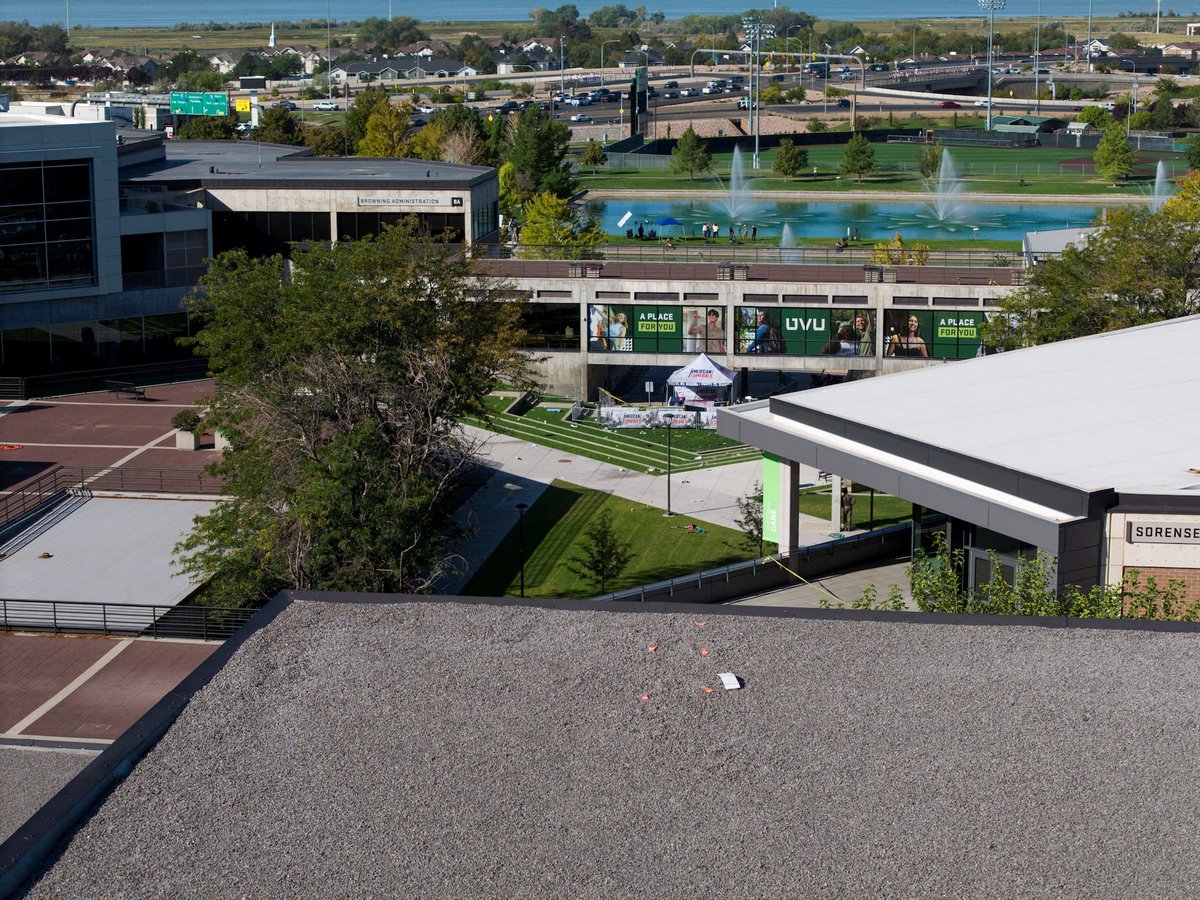 Sean O'Malley watching Merab make his walkout: