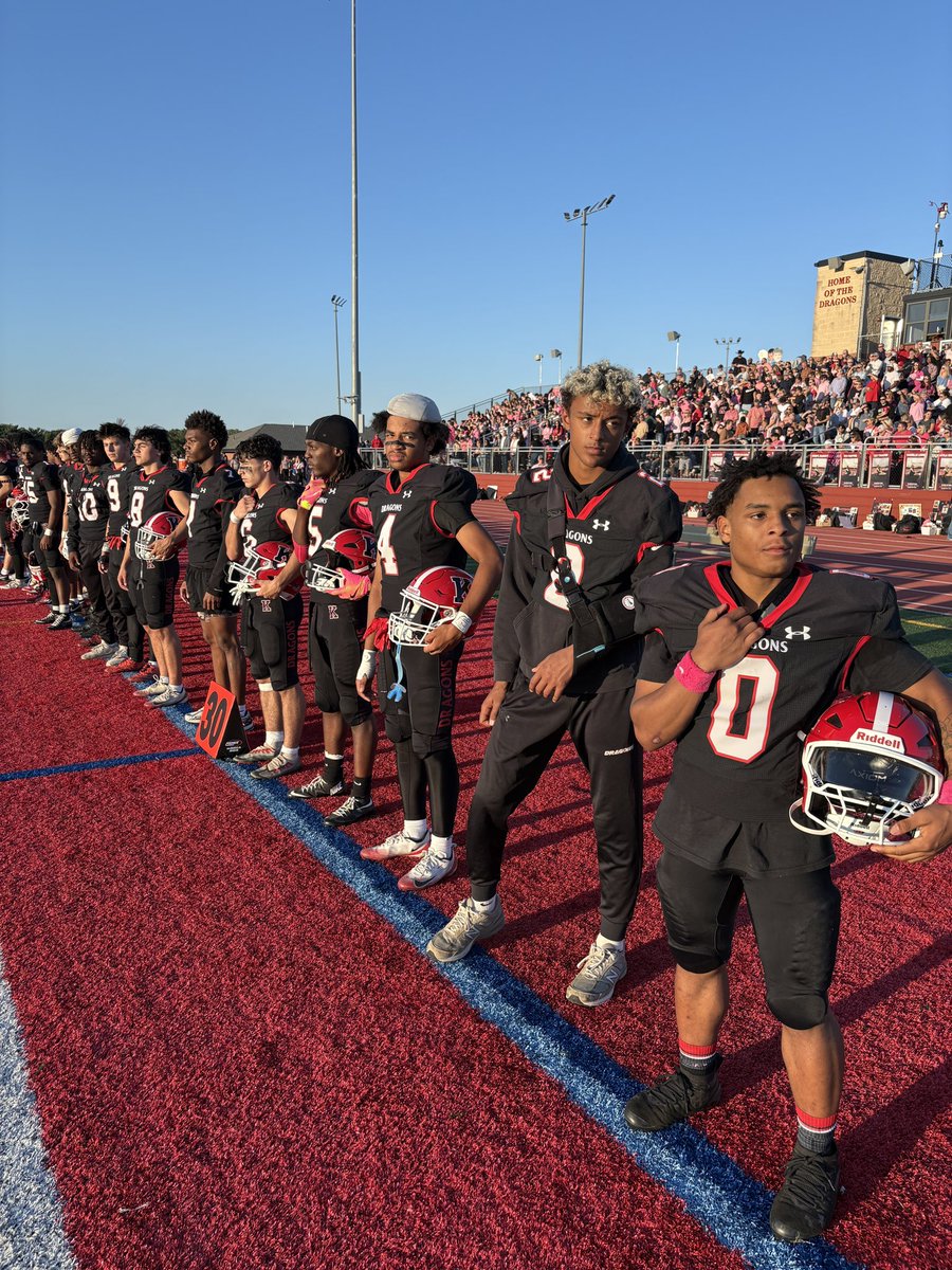 CoachMHendricks's tweet image. Kingsway 33 Hammonton 0
Go Dragons 🐉 |  Pink Out

First sellout in school history.

Appreciate Pink Clover for speaking to our players about what’s important in life.

@22Boosters