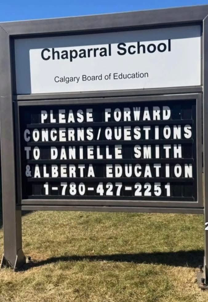 srtravers's tweet image. #ALBERTA You know what to do!