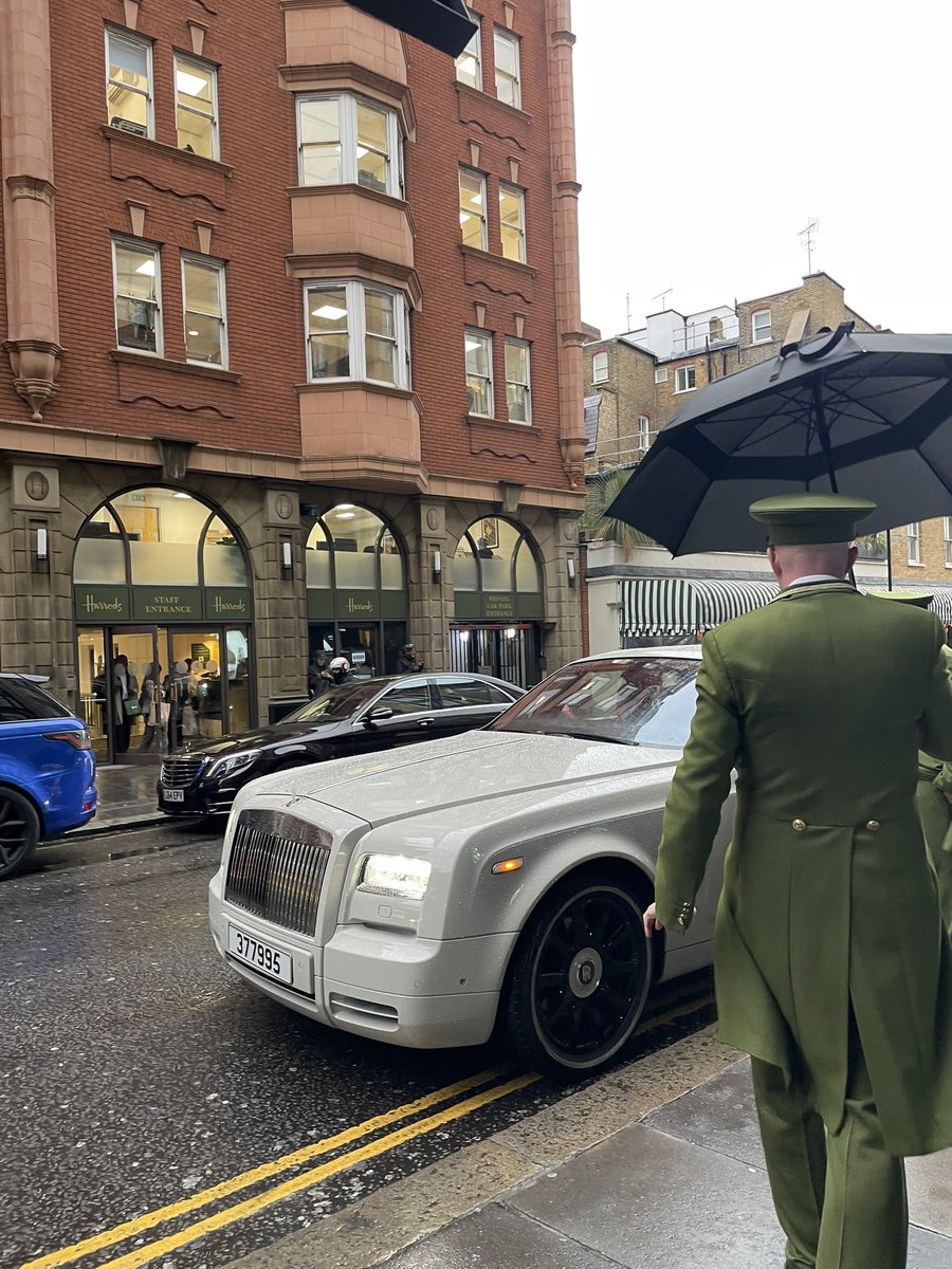 M_RMXii's tweet photo. London - week one https://t.co/DrymDV5juk
