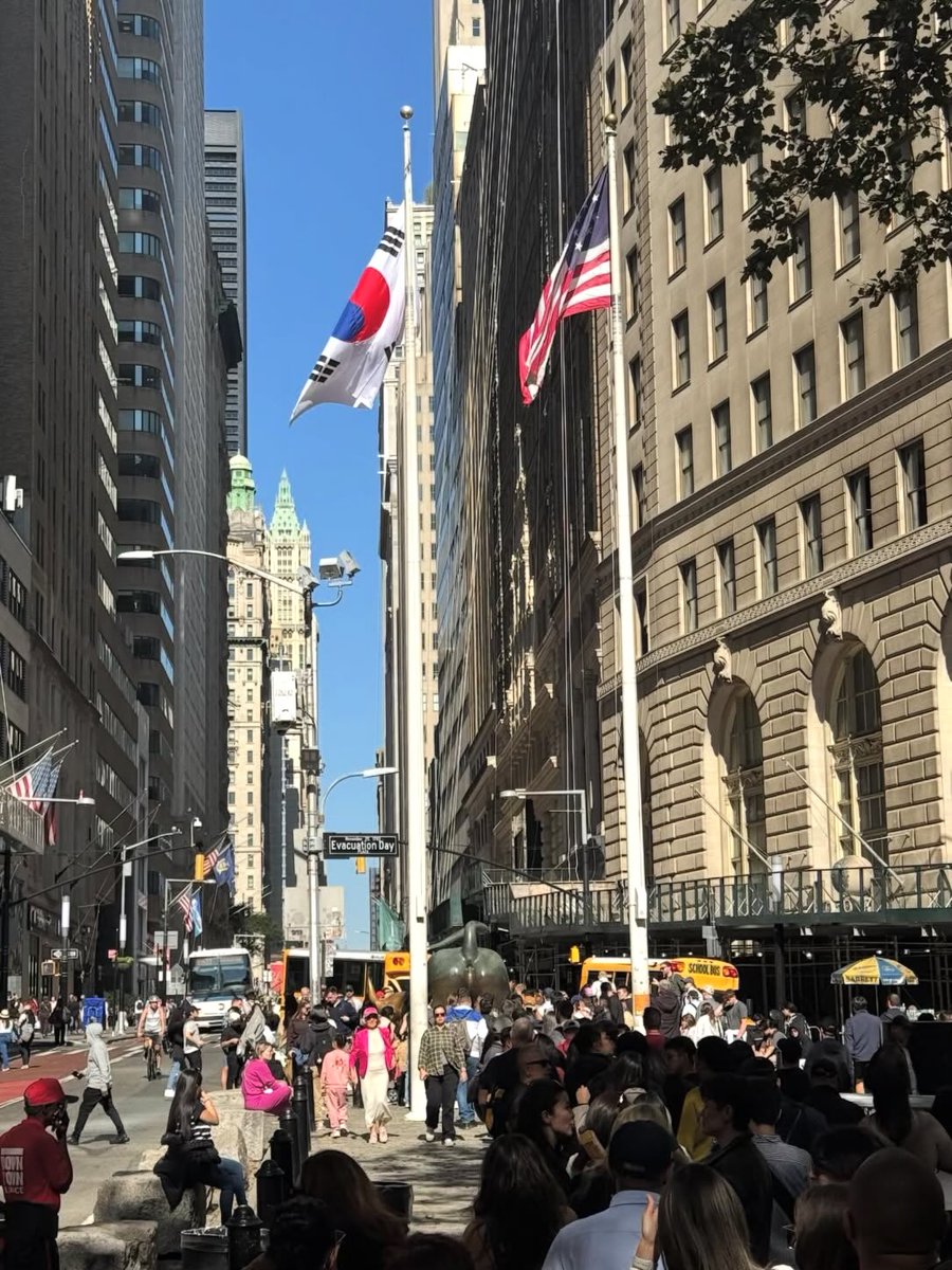 펌) 미국에서 개천절이라고 한국을 챙겨준다함!!

이렇게 신경써주는데 반미를한다? 사람새끼 아니다