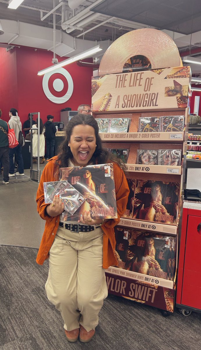 swiftcone's tweet image. this album saved my heart from the fate of ophelia!! 🥹❤️🔥
#tsthelifeofashowgirl @taylornation13