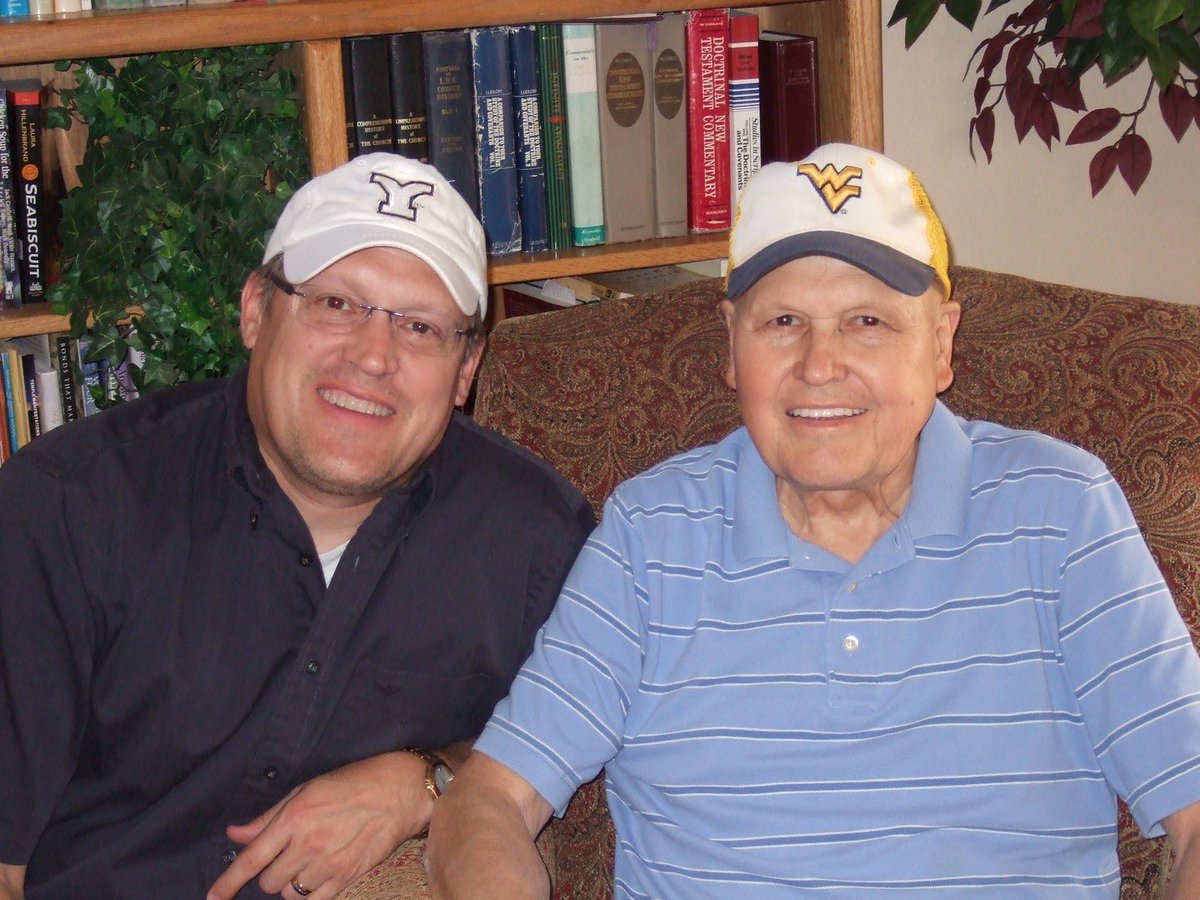 brian10e's tweet photo. I’m sure if dad were still with us there would be a big wager on tonight’s game. Go Cougs! https://t.co/eoQyQvbNIb