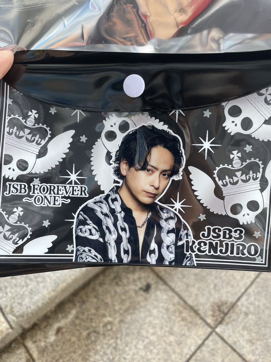 tv_va's tweet photo. 三代目　ヤンマースタジアム長居
縁日　ガチャ　プレミアムガチャ

譲→実写ポーチ健二郎

求→臣か岩田 https://t.co/pumzZke3aw