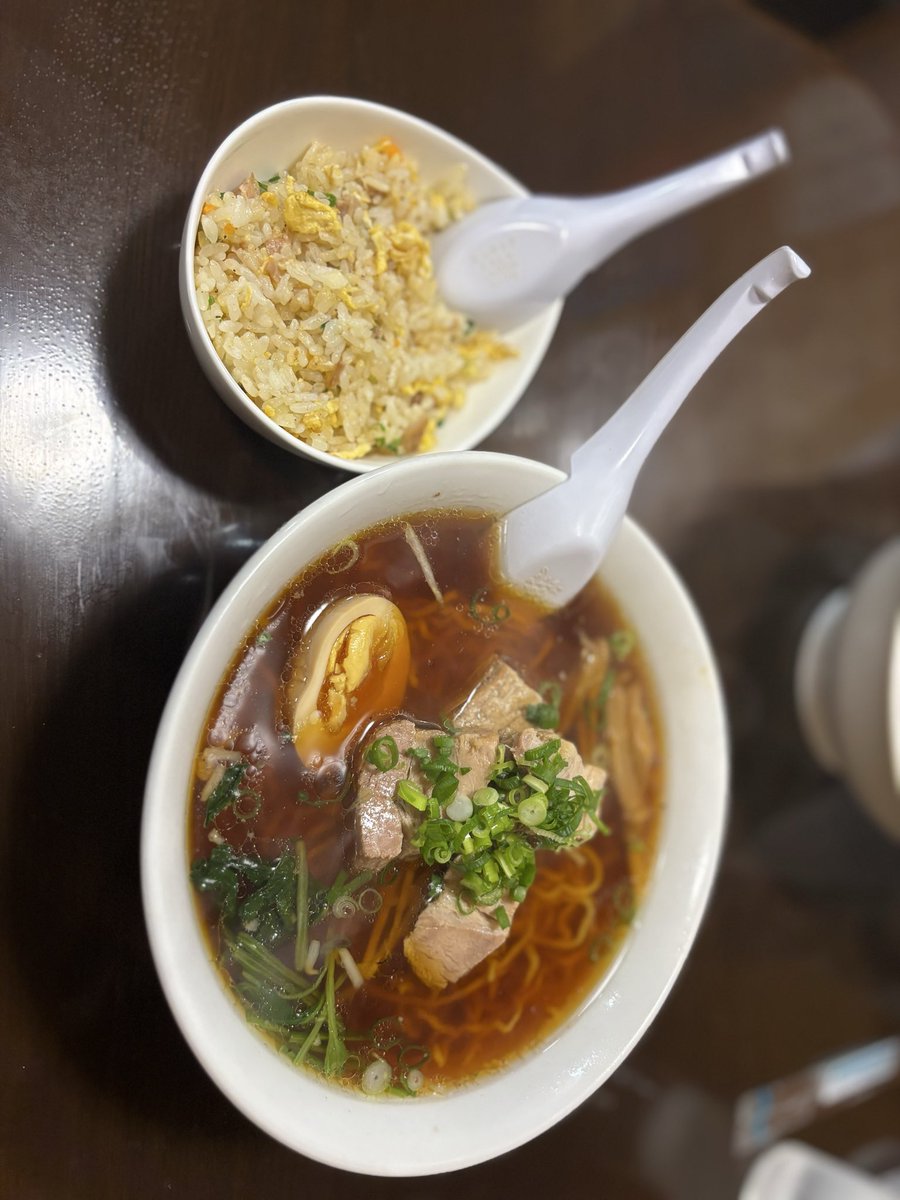 ginch2016's tweet photo. ラーメン達っ！！！
ラーメンまじやめられねぇ https://t.co/owEfEtBbFt
