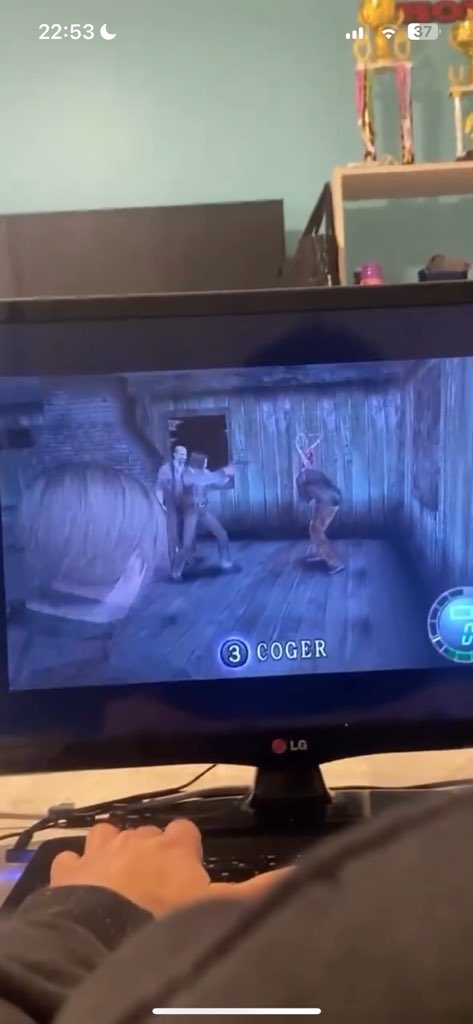 pablitomag77's tweet photo. Te invito a coger
A coger un arma y matar zombies https://t.co/6s7UrMNHo0