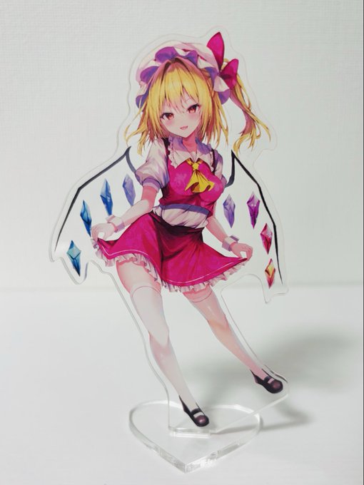 セットに入れるアクスタ届いた〜!