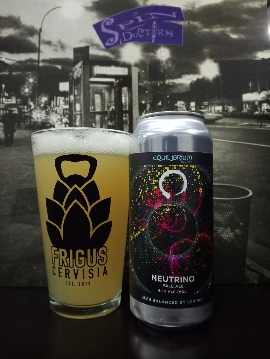 FCervisia's tweet photo. Ahora en el #CebadaYVinyl Neutrino de @EQBrewery una APA cítrica y efervescente con 4.5%

Pocket Full Of Kryptonite de @SpinDoctorsBand 1991

#Frigus #beer #cerveza #craftbeer #beerme #beertime #beerlover #BrothelHB #vinylrecords #vinylcollector #drinkbeer #viernes #birra #bier https://t.co/BVsyU6bsjL