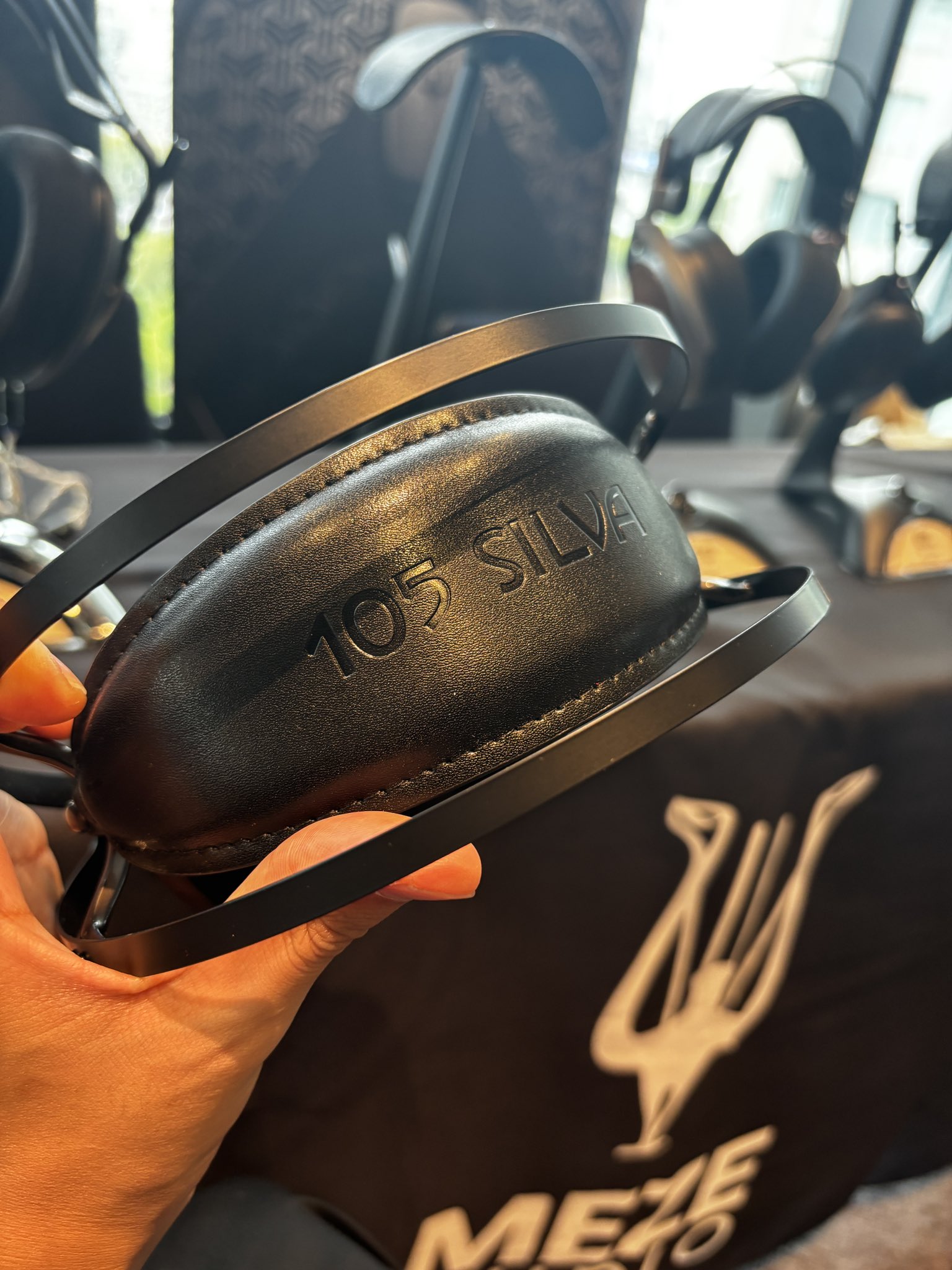 限定品】Mezeaudio109 Pro Maple Silver Meze Audio 109 Pro Bundle