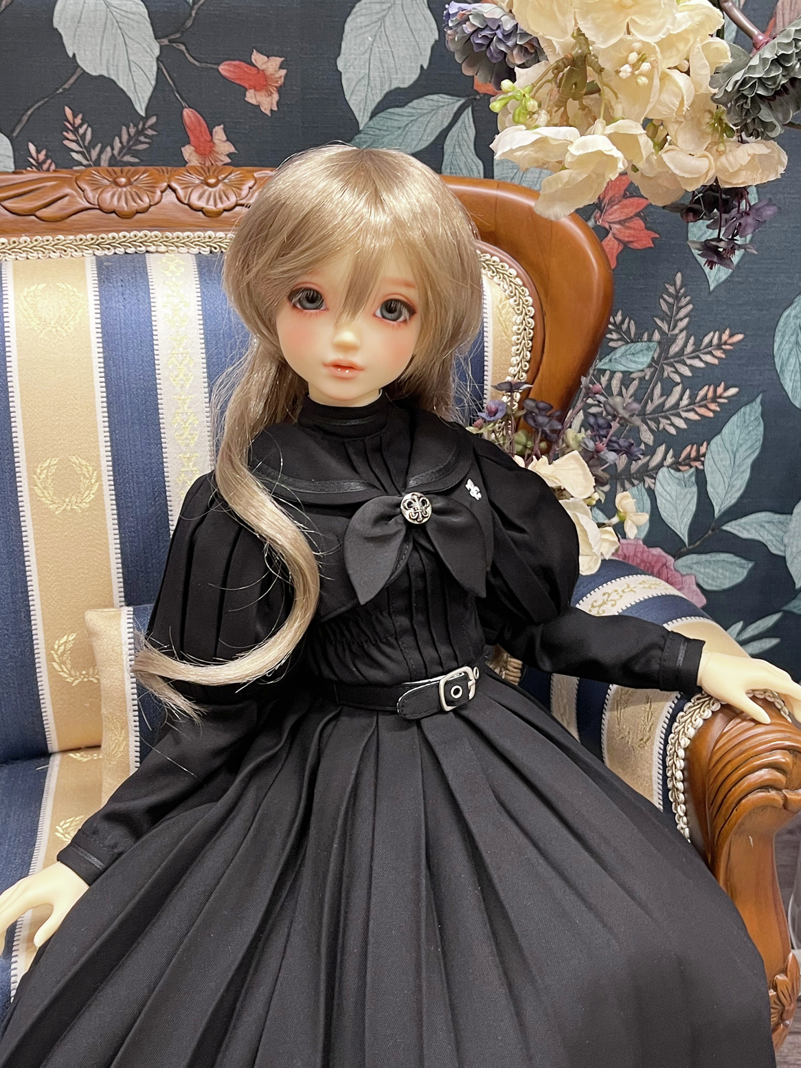 TRUBS S.(トルブス S.)、T夫人像、希少画集画、新品額装付 ボークス スーパードルフィー 公式 on X: