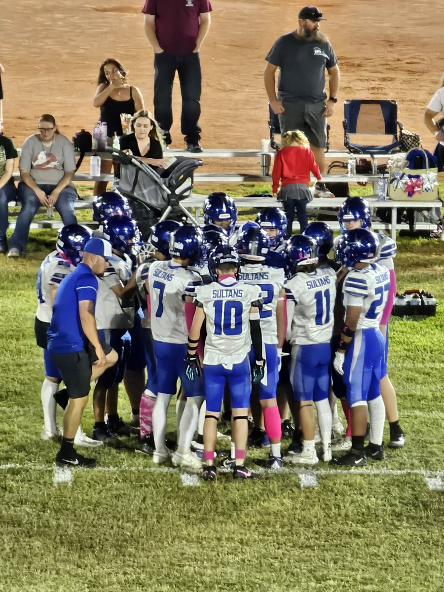 Stewnator_9's tweet photo. Bagdad Sultan's with the 50-0 win tonight at MALC. #sultanpride https://t.co/pXRT0QOPXQ