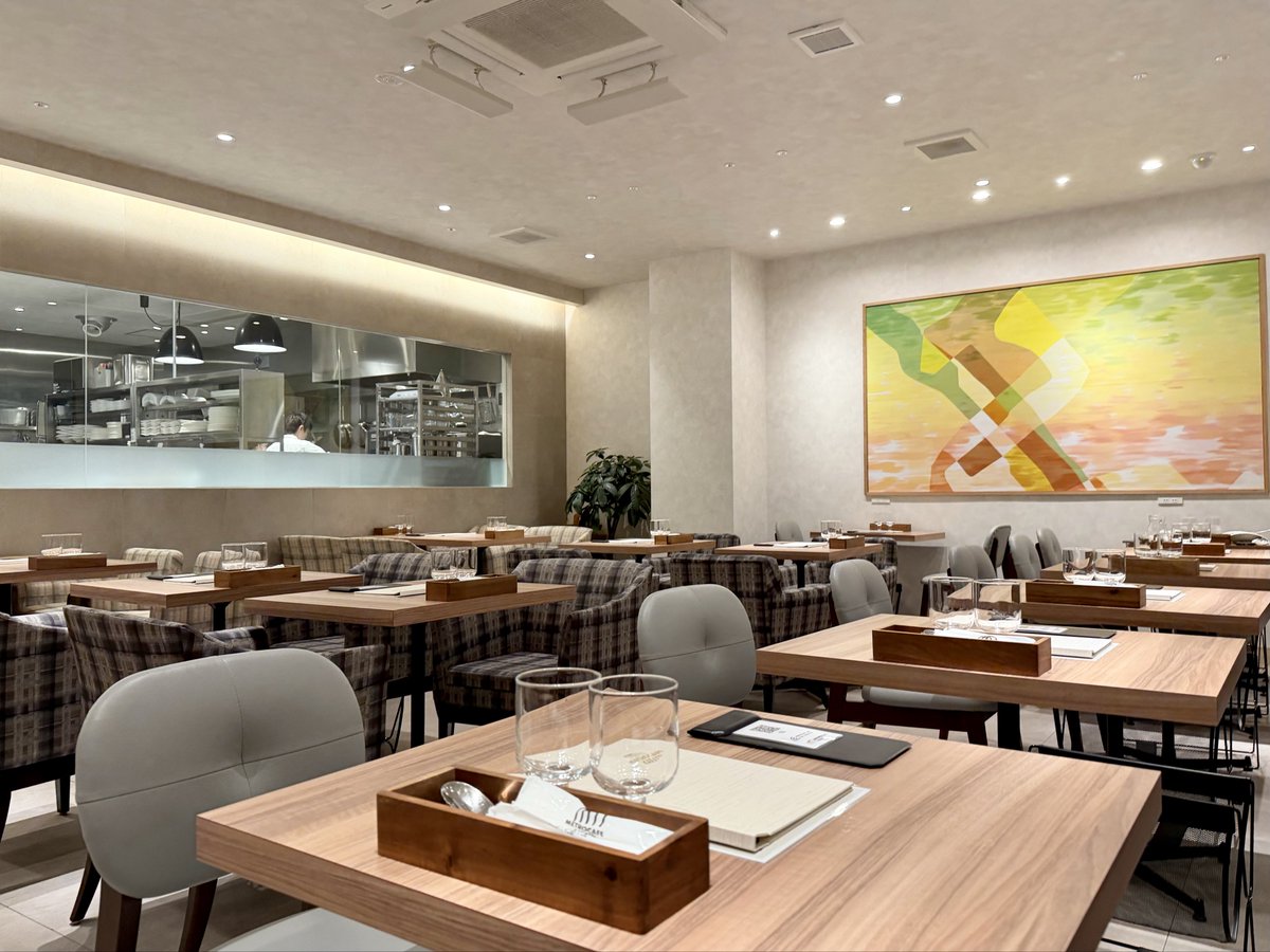 レストラン 川崎市中原区】Kosugi 3rd Avenue Food Marketにカジュアル