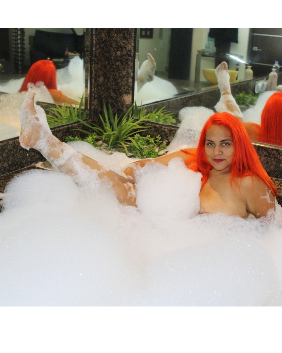 Ya está aquí la edición 566 de Tu Mejor Maestra! 📖
En portada: Lucero <a href="/ParejaLyLxxx/">Lucero_LaGatitaDelTejado</a> , quien pasó de ser lectora de la revista a convertirse en nuestra modelo destacada. 🌟
Disponible en WhatsApp y Telegram al: 55 8135 5024