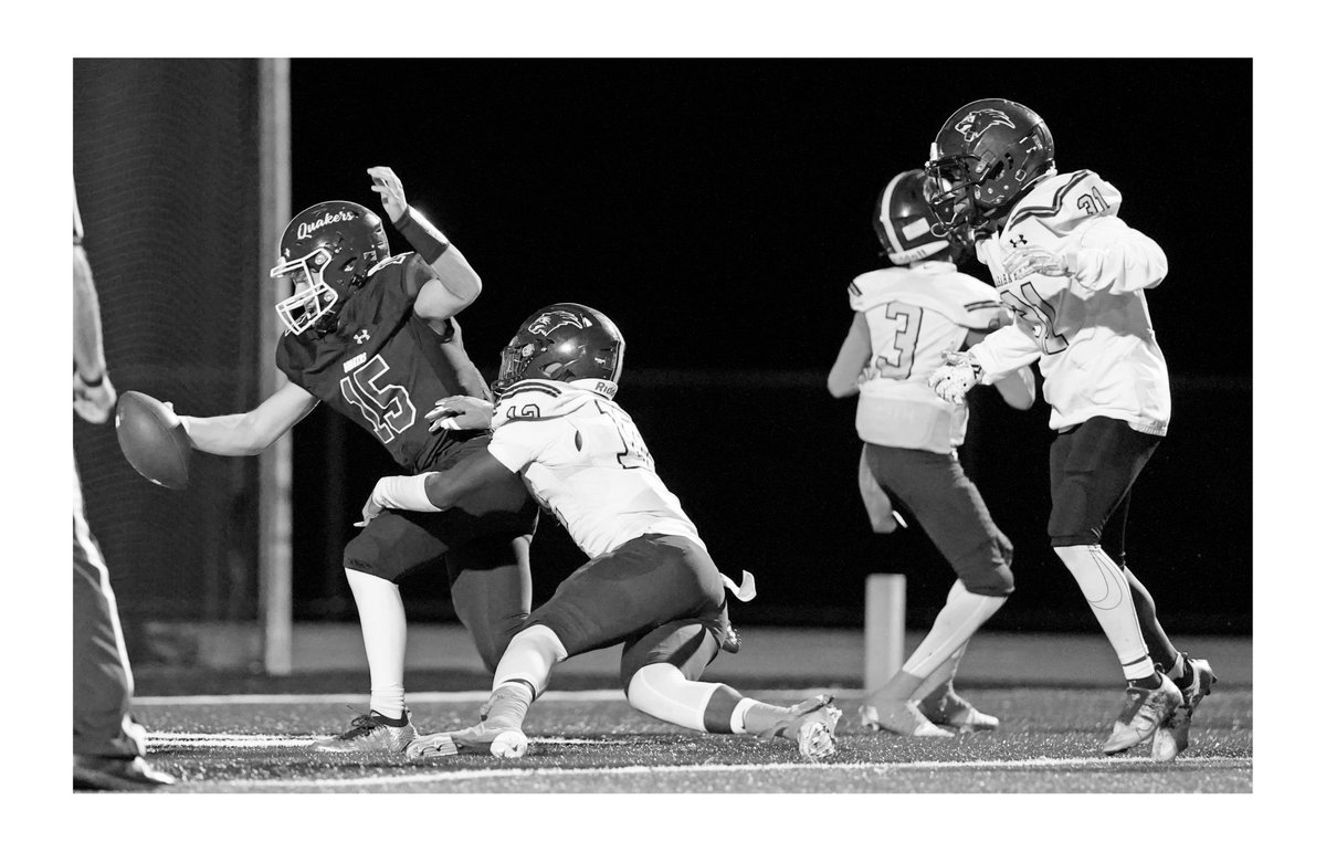Harry Scull Jr (@hsjrphoto) on Twitter photo .<a href="/OPQuakersFB/">Orchard Park Quakers Football</a> defeats Niagara Falls 28-22. .<a href="/OPQuakersFB/">Orchard Park Quakers Football</a> defeats Niagara Falls 28-22.