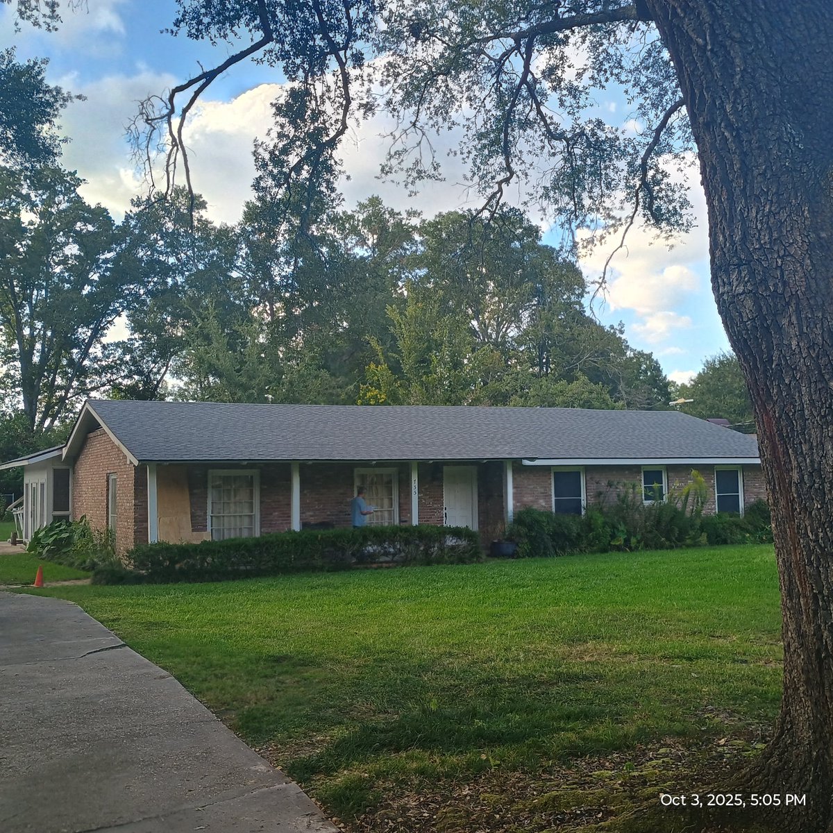 LlcPeakRoofSol's tweet image. ✨ Another beautiful upgrade! ✨ This Atlas Pinnacle Pristine Pewter reroof completely transformed the look and protection of this home. 🏠💪

If you’re ready for a roof that’s built to last, call Brandon today at 📞 985-498-7089.

#AtlasRoofing #fypviraltwitter
#fypシ