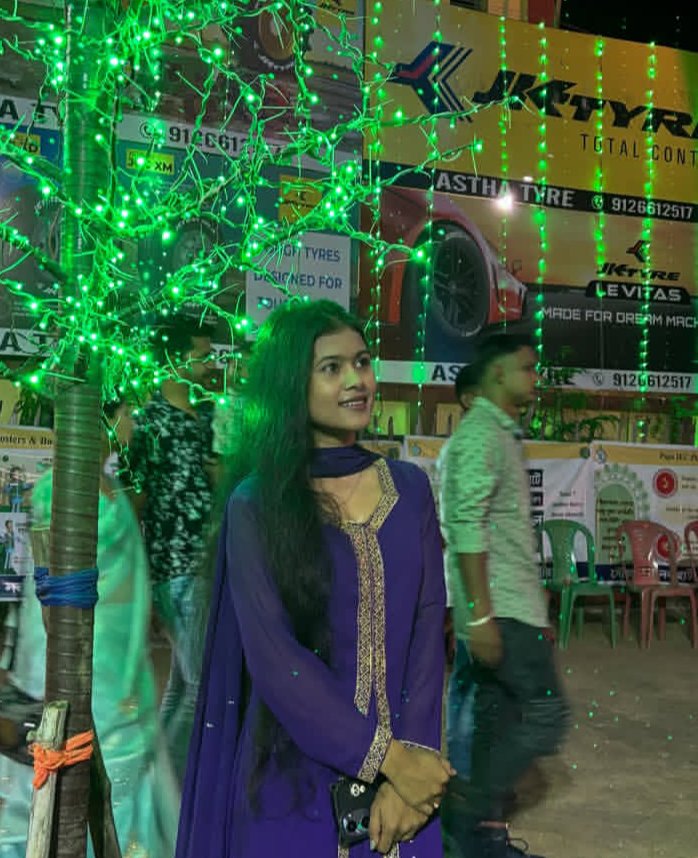 Kaisi lg rhi hu ❣️🥰