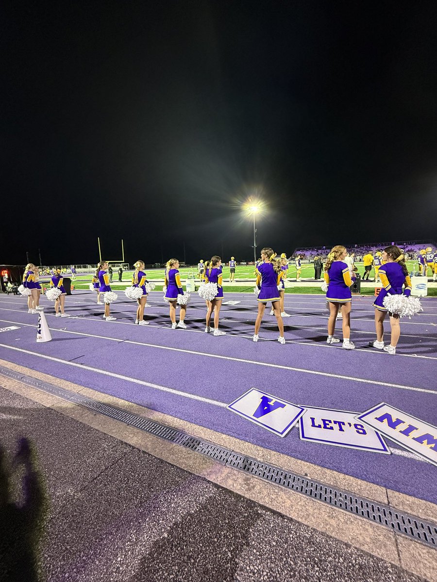 CheerleadingAms's tweet photo. What an amazing Friday night !! AMS did a great job cheering on our Eagles!!💜💛 https://t.co/eXu6hF33i4