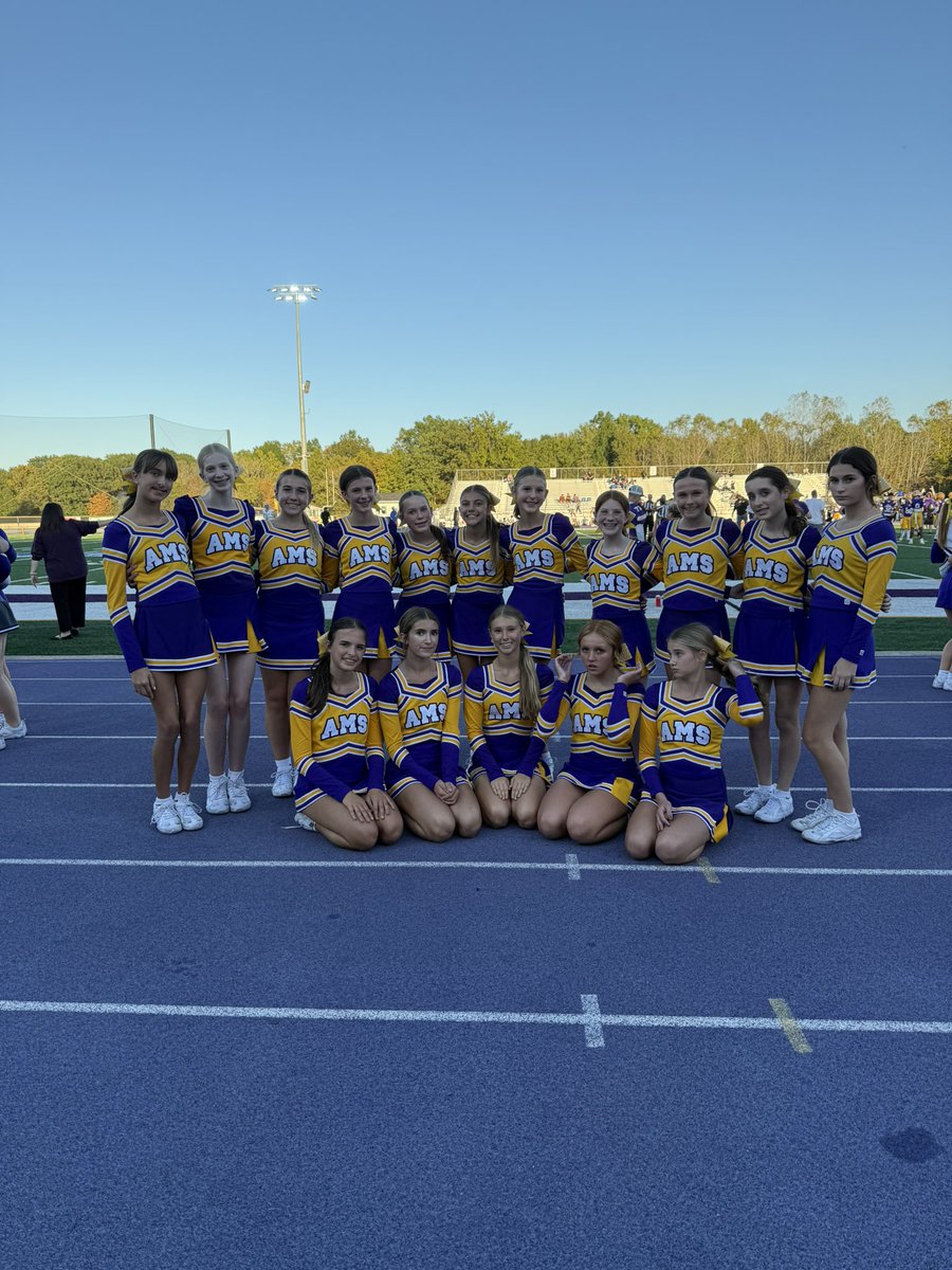CheerleadingAms's tweet photo. What an amazing Friday night !! AMS did a great job cheering on our Eagles!!💜💛 https://t.co/eXu6hF33i4