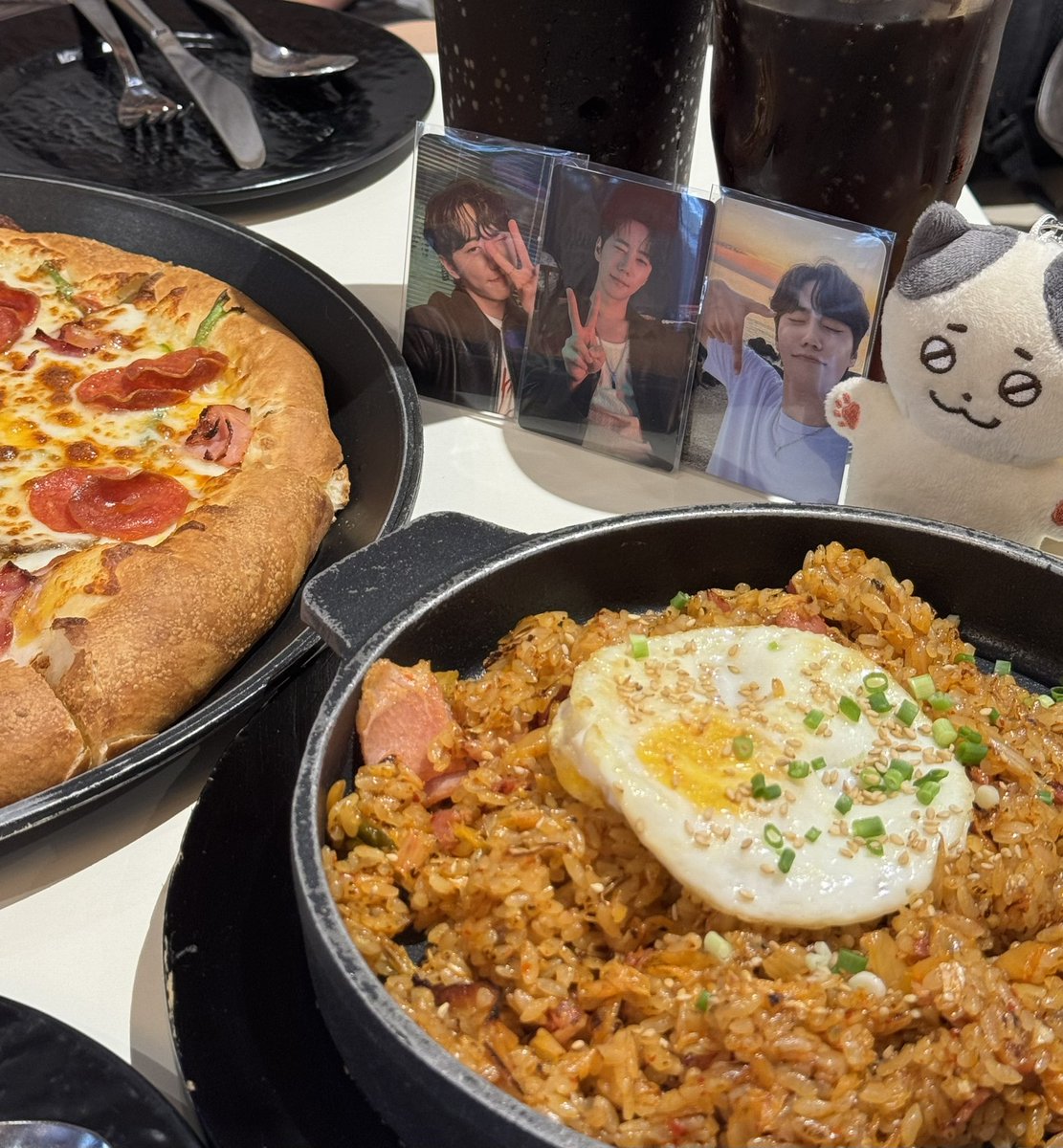 📍이재모피자 본점

오빠가 어제 엠씨분들이랑 먹었다해서
와봣더욤… 넘 마시따🥰 

#준영아_여기_맛집합격