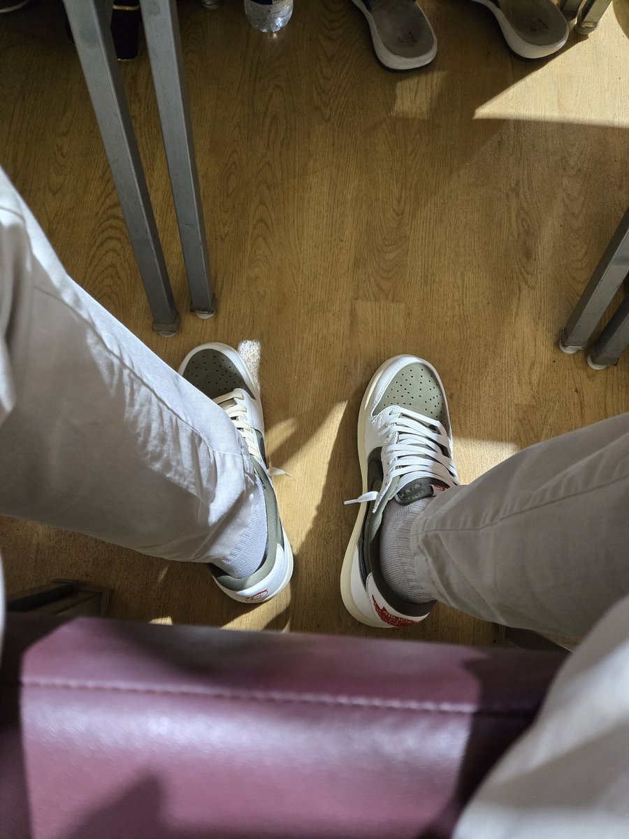 Sneakers🔥 tweet media