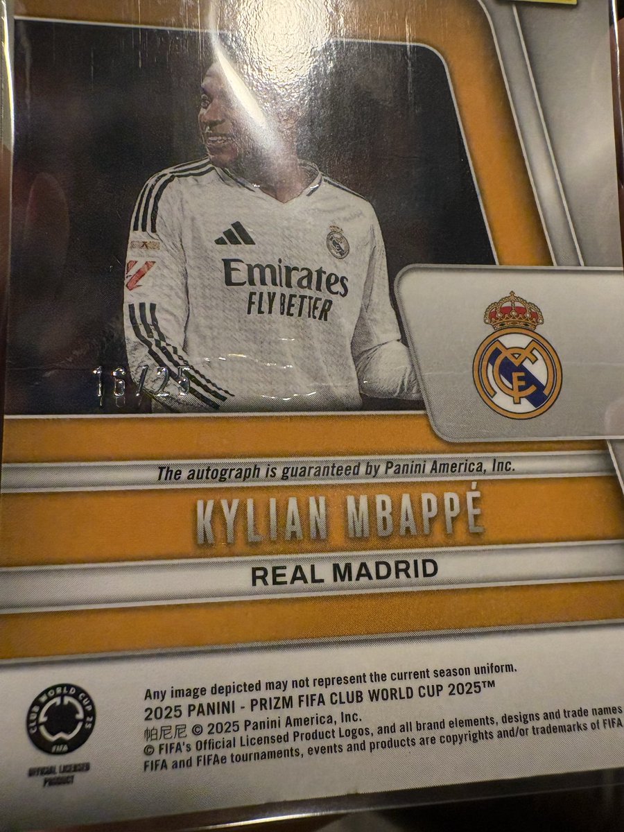 JagerCFC's tweet photo. @PaniniAmerica opened up a case of Club World Cup Prizm and hit Mbappe auto out of /25 and instantly see it has a huge crease on the back - so sad to see and killed the hype. Is there anything you can do help this or advice? Help! @CardPurchaser @gurucollects https://t.co/1MJ8YOt4K7