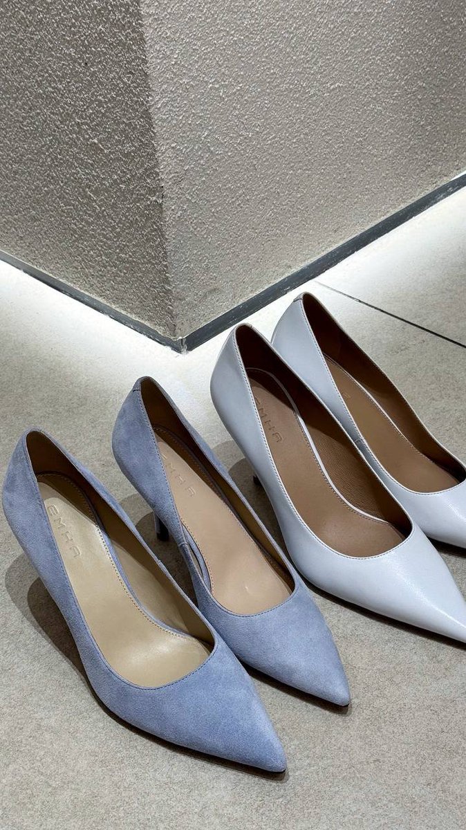 Hazelbondarenko's tweet image. Stepping into the new season with a fresh pair of heels and a little tweed moment. ✨ Which pair is your favorite?
#ShoeLove #TweedJacket #NewArrivals #ChicStyle #FashionInspo #HighHeels #OOTD 👠🧥