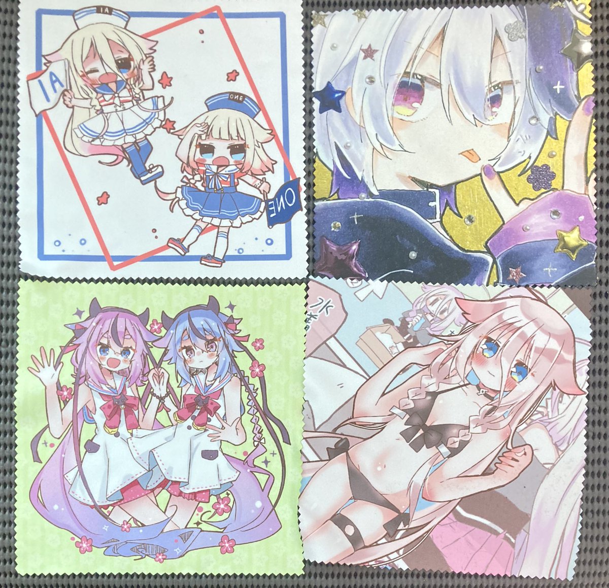 ありあそふらふら

新グッズ

メガネ拭き(マルチクリーナー)です

全4種
1枚300円です 