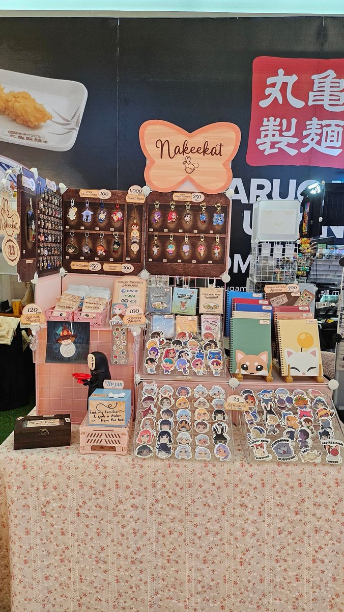 nakeekat's tweet photo. Ready for Day 2 of StickerCon Marshmallow Lane 🍬

I brought 2 hungry familiars today! Choose who to feed to get a sticker!

#StickerCon #MarshmallowLane https://t.co/vZ0Cxe2tTO