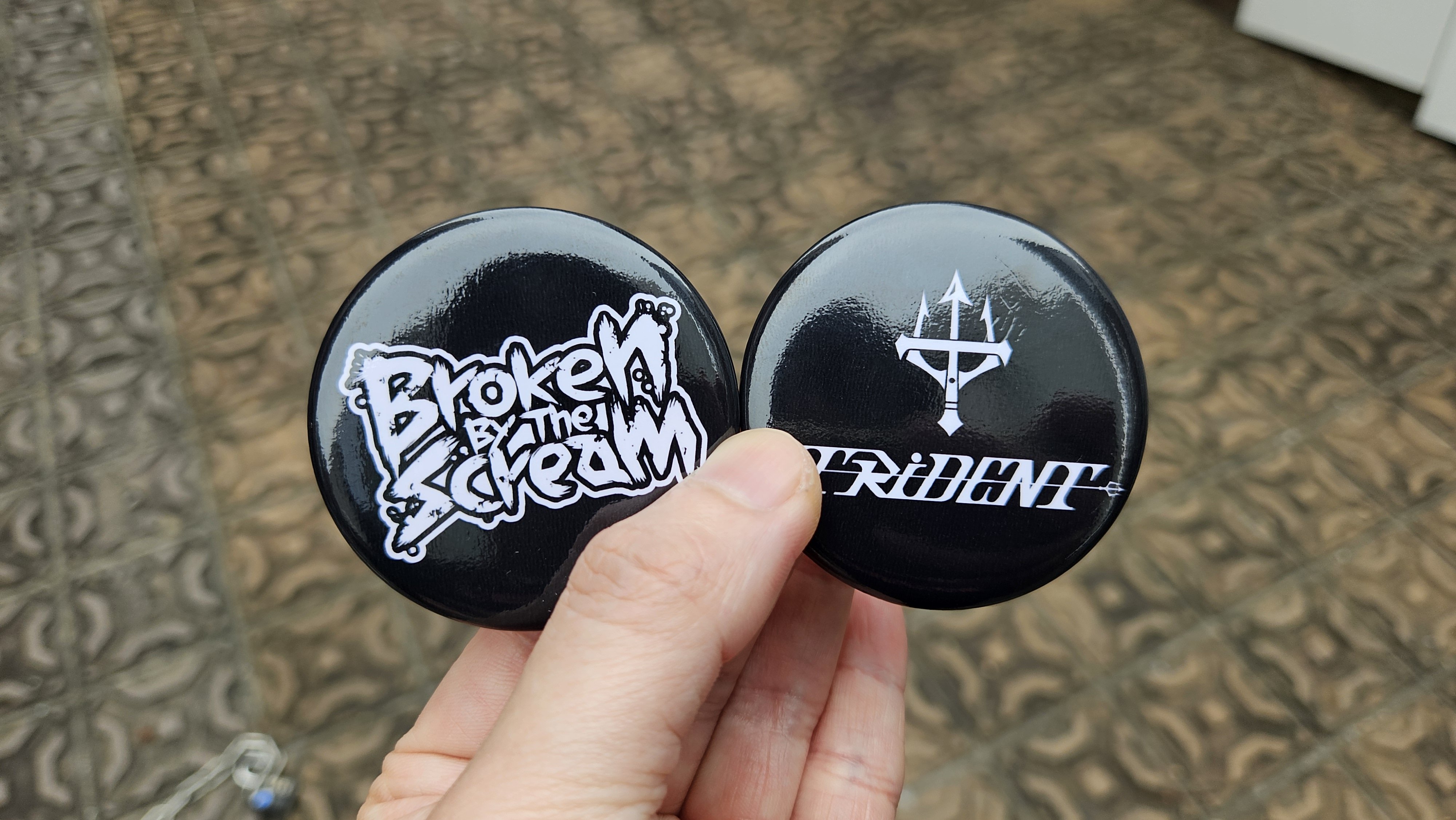 267. 中野あるま 高田村 PUS 黒背景 缶バッジ 70個 まとめ売り 267. 中野あるま 高田村 PUS 黒背景 缶バッジ 70個 まとめ売り 高