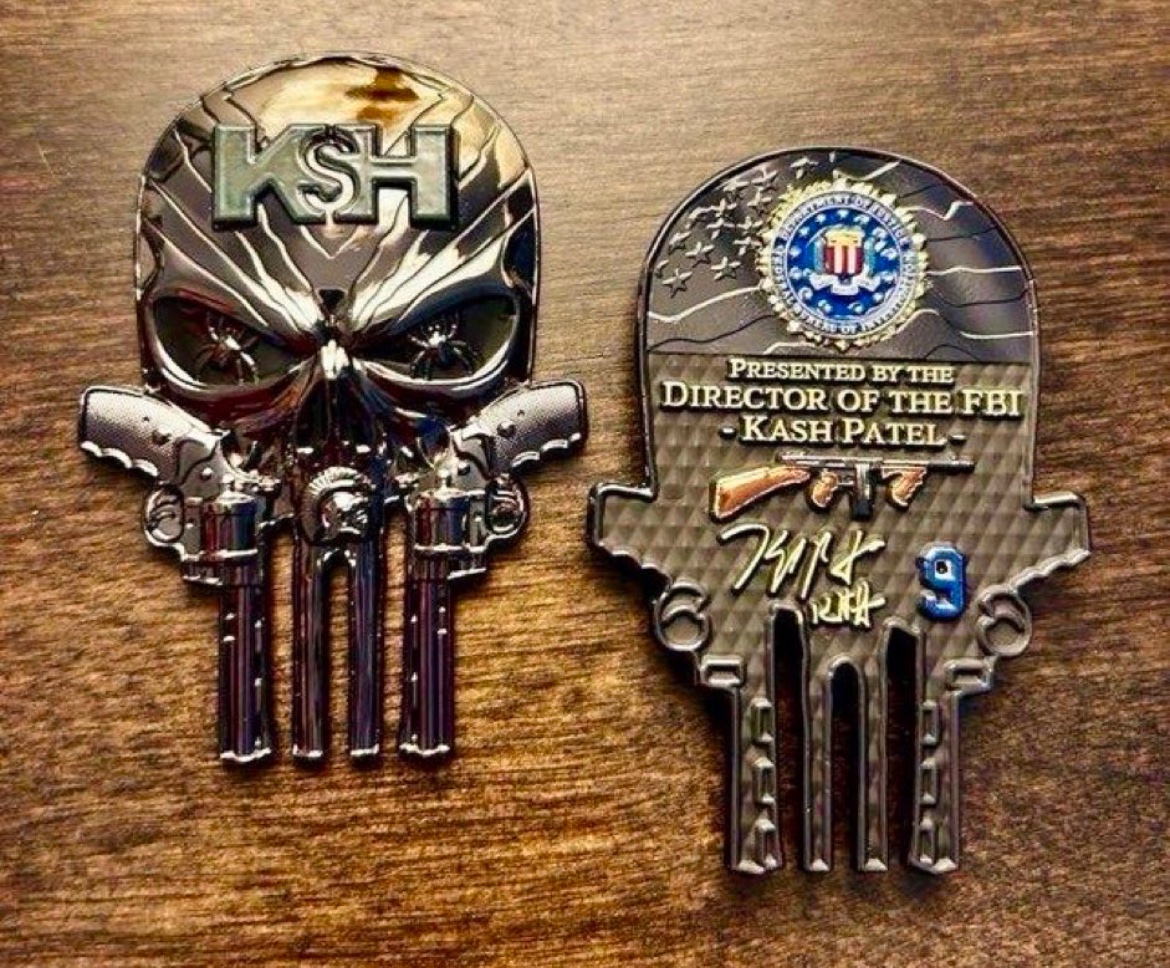 masooga's tweet photo. The two genders https://t.co/2ZSNnfFZ6z