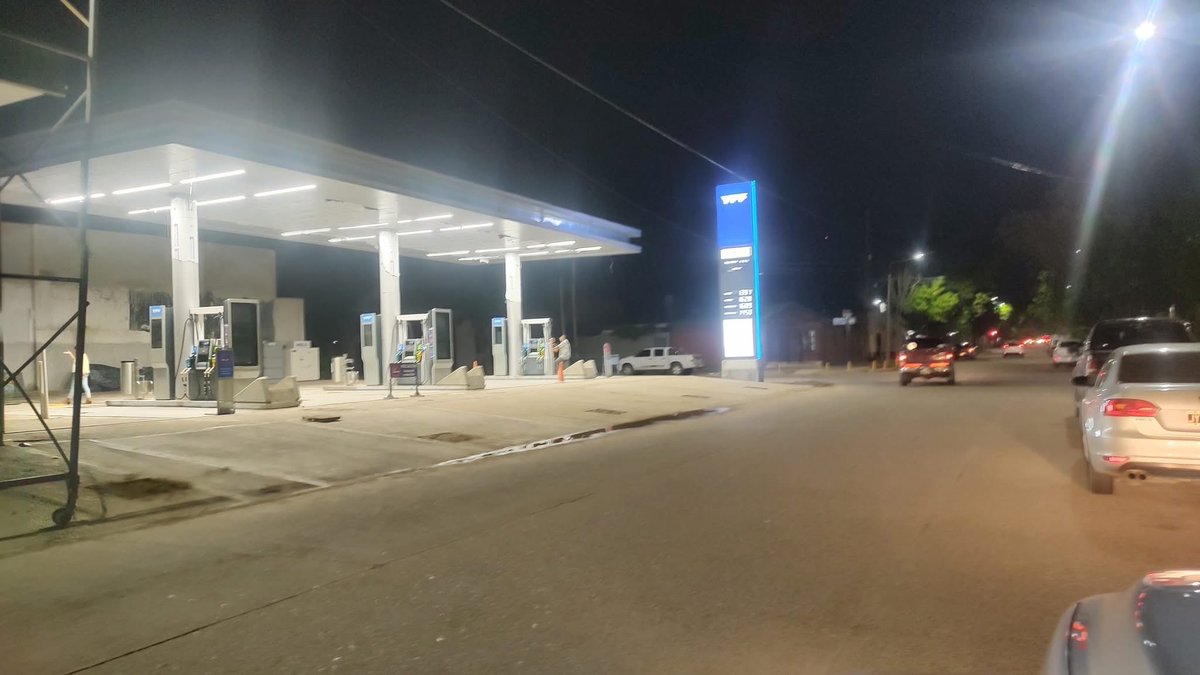 Arnold_Ord's tweet photo. ALVEAR CRECE: Este sábado desde las 06:00 hs la Estación de Servicio Schiavone y YP.F. reabre sus puertas tras 25 días de trabajos de renovación total. https://t.co/rnj1bZqzy6