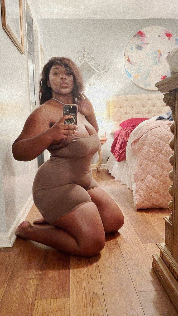 laysjahemelanin's tweet photo. Canโt Get Enough Of You.. Baby Itโs Something You Do โค๏ธ๐โฆ. Nothing Like A Woman That Makes You Think Of That Saturday Night To Sunday Morning Type Of Love..Thatโs Me ๐.
#fyp #prettygirl #prettyyoungthing #livinglife #beingme ๐ https://t.co/rxJgpFL7vs