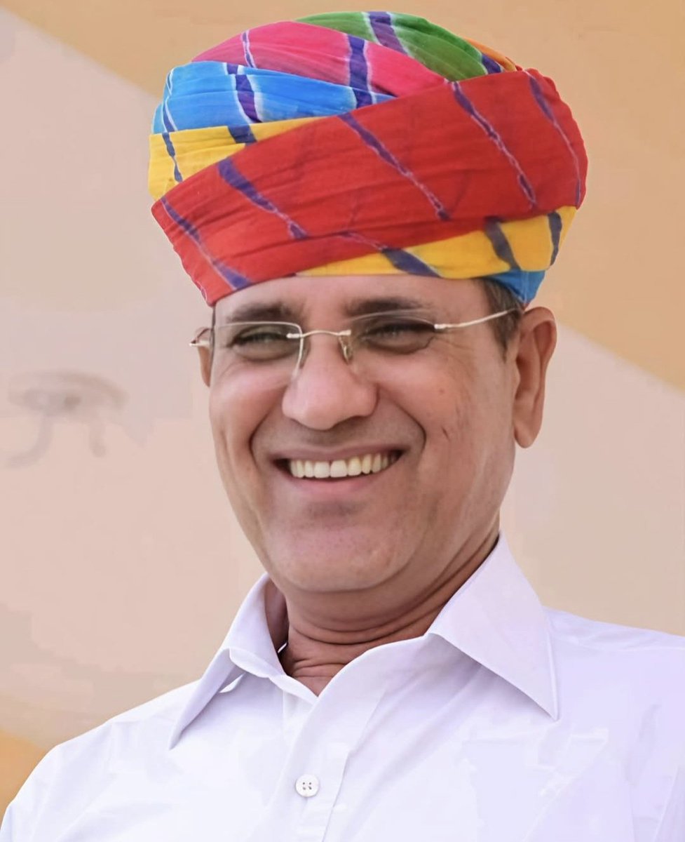 राजस्थान के पूर्व नेता प्रतिपक्ष एवं किसान नेता रामेश्वर डूडी जी के निधन की ख़बर अत्यंत दु:खद है। उनके परिवार एवं प्रशंसकों के प्रति मेरी गहरी संवेदना ईश्वर दिवंगत आत्मा को शांति एवं दु:ख की मुश्किल घड़ी में परिवार को संबल प्रदान करें।