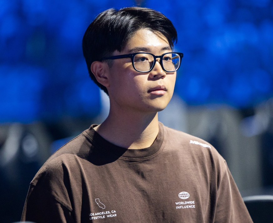 Competitive Awards tweet media