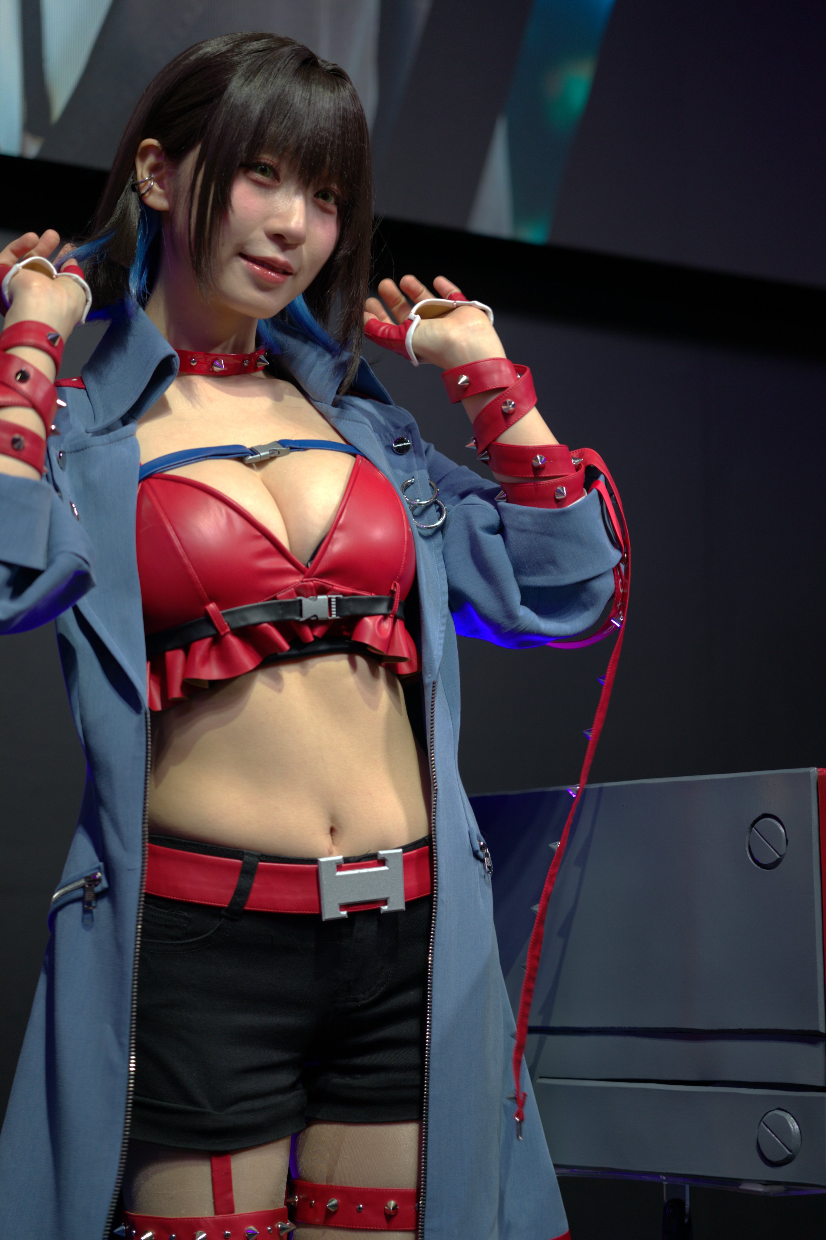 C*y様 【希少品多数⭐︎推し活引退】伊織もえさん　写真集　グッズ他 カディア推し専用 on X: 