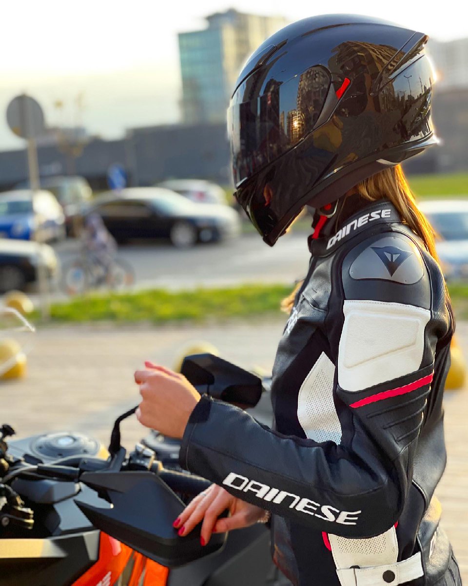 Okatryna_0237's tweet image. The beauty of traveling by motorbike is not just about reaching the destination, but about feeling alive in every twist and turn along the way #MotorbikeJourney #TwoWheelsAdventure #RideToExplore #LifeOnTheRoad #EndlessRoads #ExploreMore #TravelWithFreedom