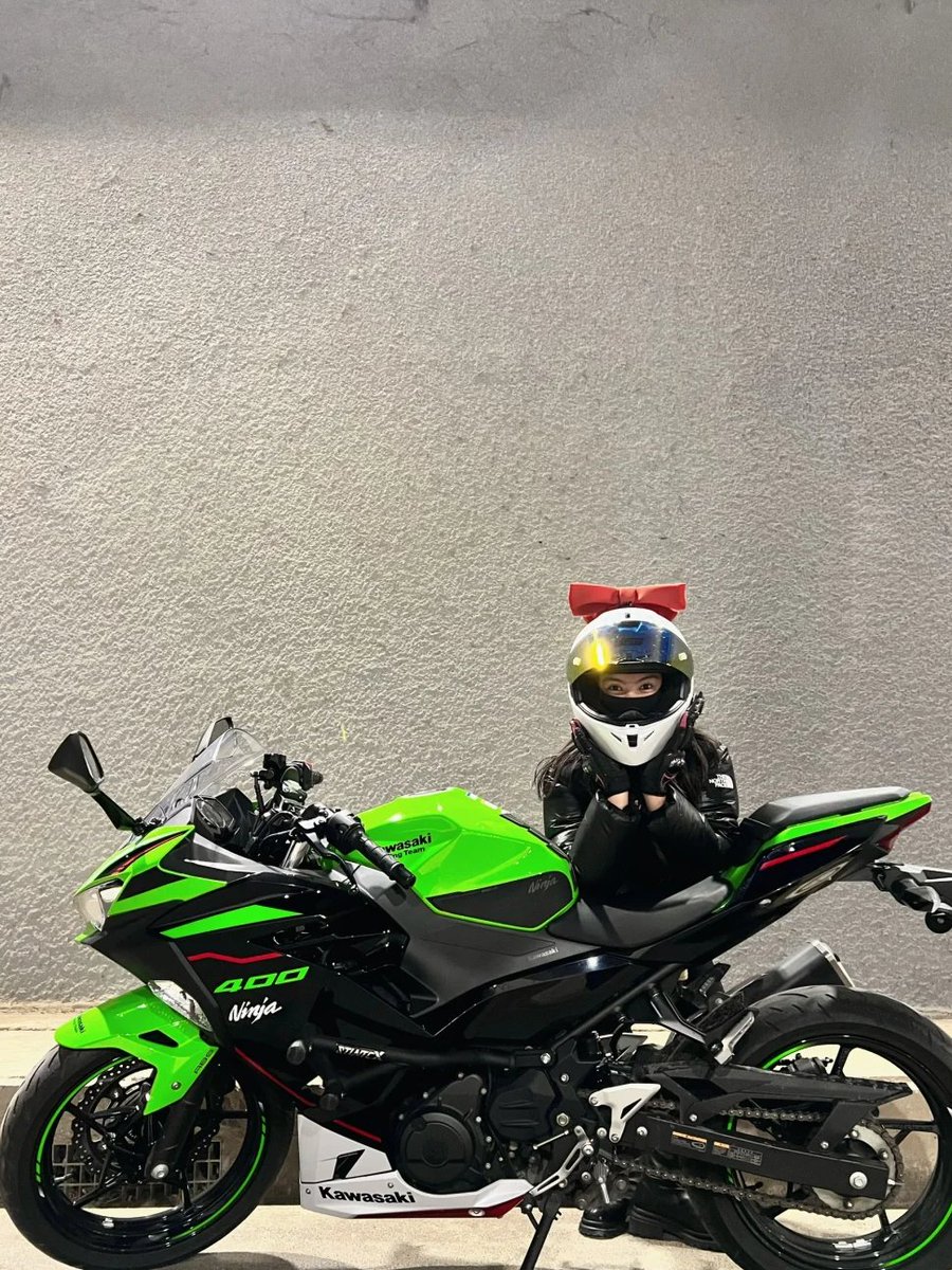 EdieOnEdgekk's tweet photo. Let's go see the beautiful scenery together in the future #MotorcycleGirl #川崎ninja400 https://t.co/3tfi912pt5