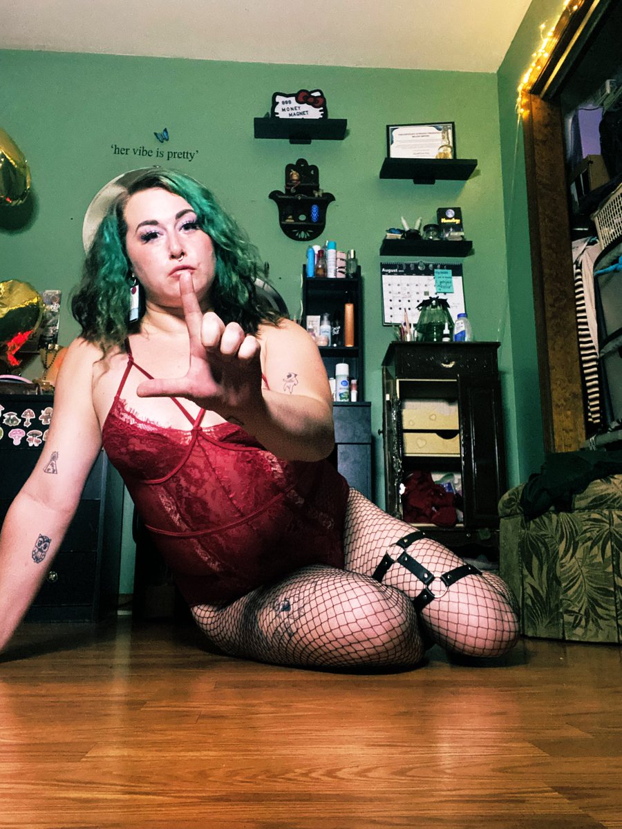 Looking for wedgie sluts,

Let’s see how far up your ass we can get those whitey tighties. If they haven’t ripped it isn’t far enough.

Say “yes Mommy” tribute &amp; let’s start your session. 😈