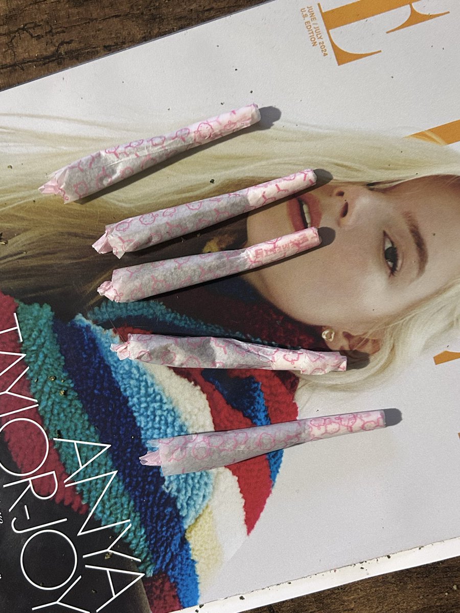 The worst rolled joints you’ve ever seen!