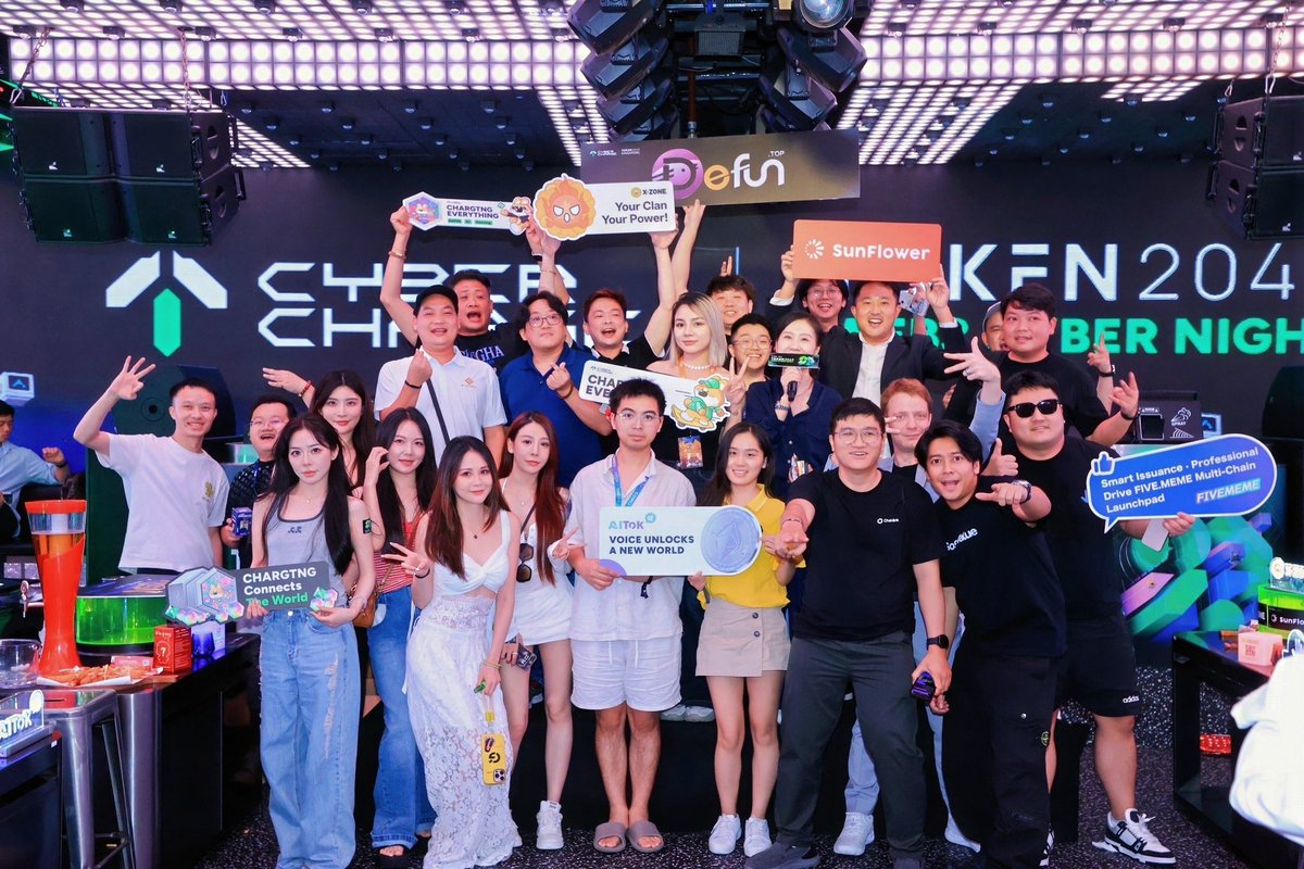 EventPro_Hanl's tweet photo. #EventPro 
#Token2049 完结！

接下来Hk 迪拜 泰国 越南
谢谢所有老师们对EP的支持 https://t.co/fayEETJXcH